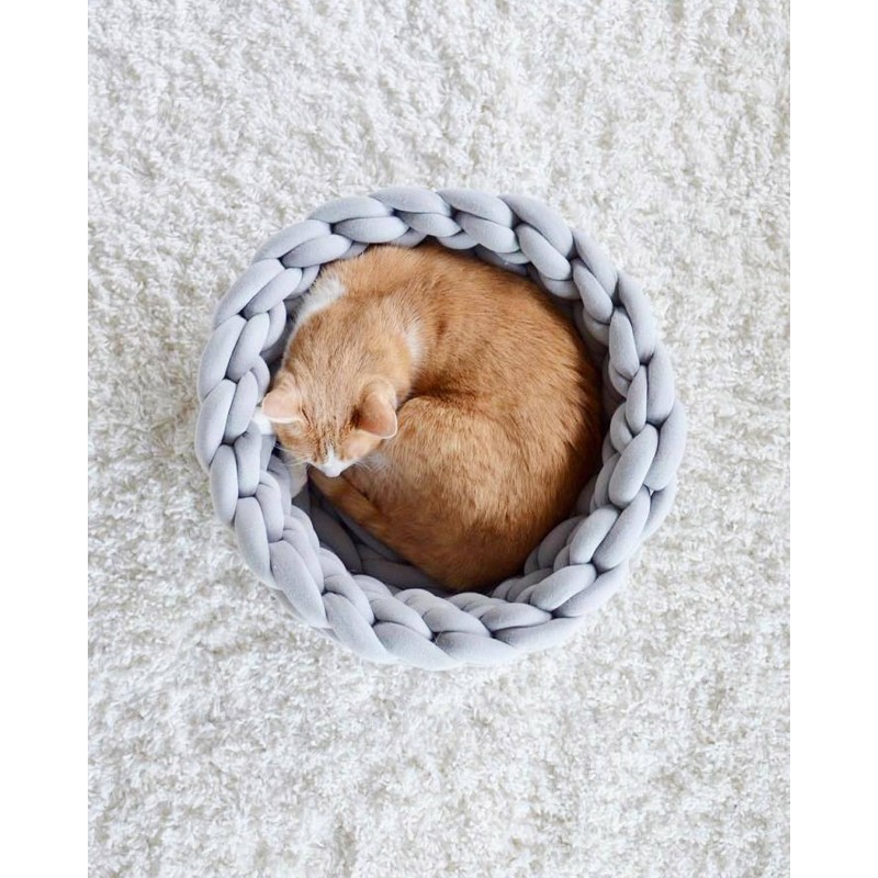 Solid color core-filled cotton woven pet nest